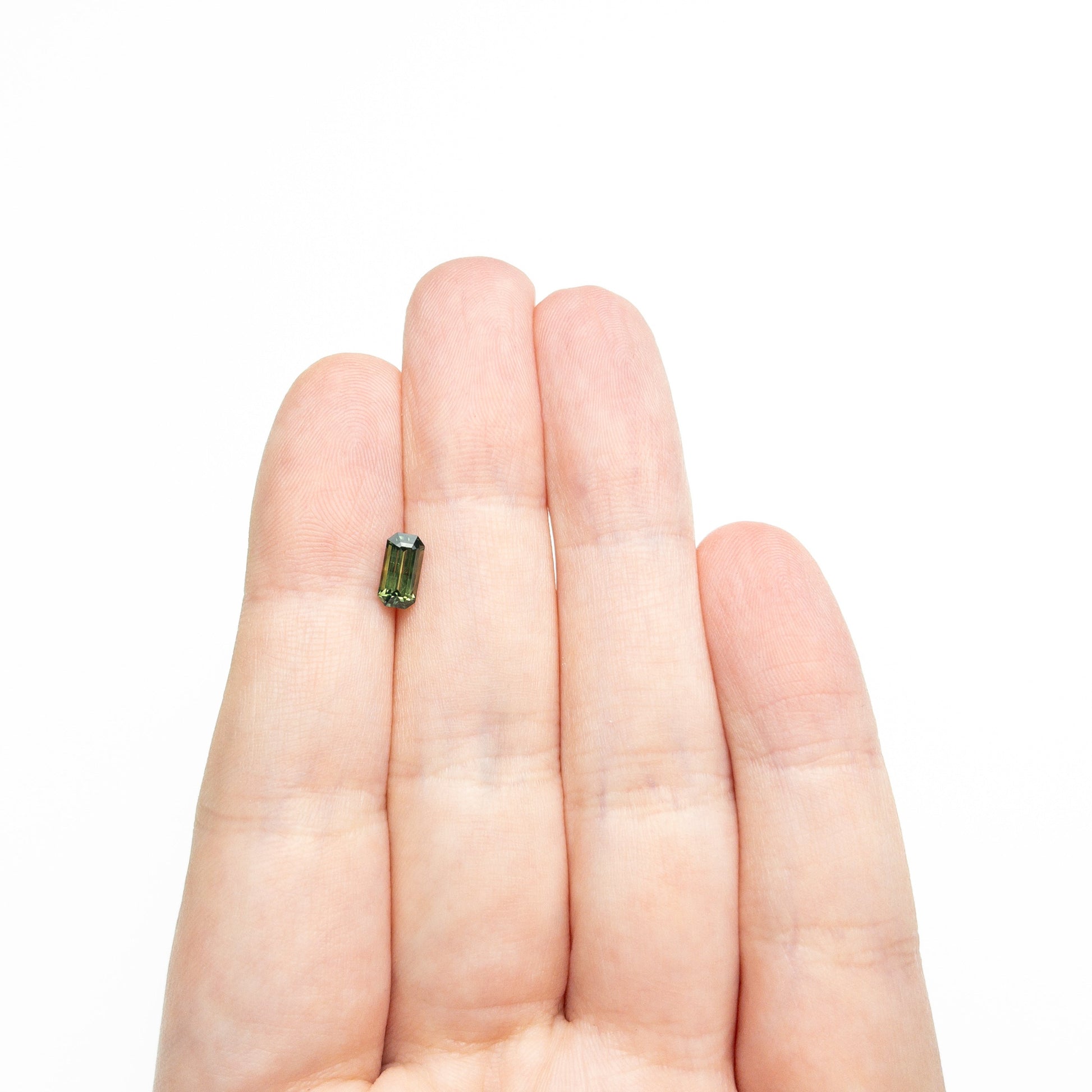 0.82ct 7.20x3.73x2.98mm コーナーカット レクタングル ステップカット サファイア 27336-49