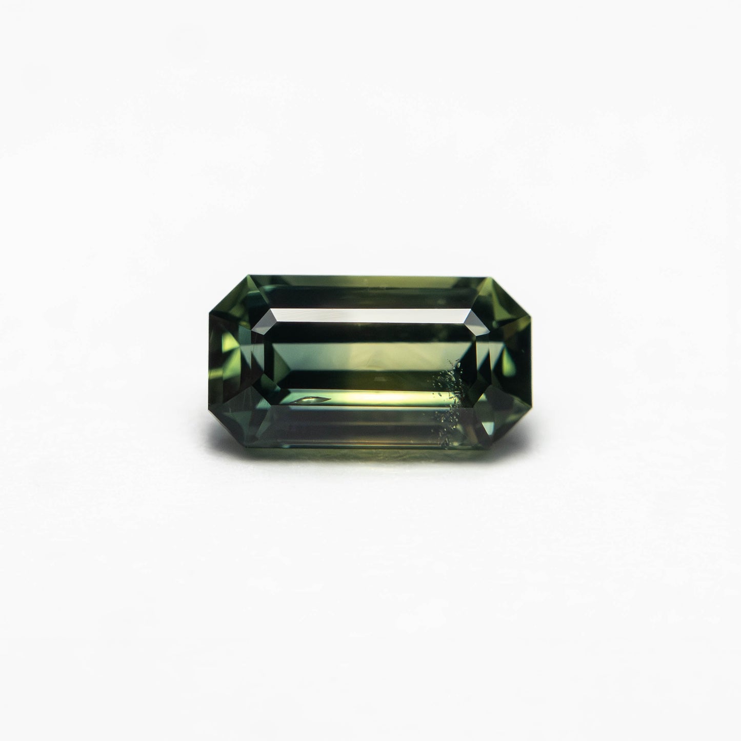 0.85ct 6.97x3.80x3.00mm コーナーカット レクタングル ステップカット サファイア 27336-50