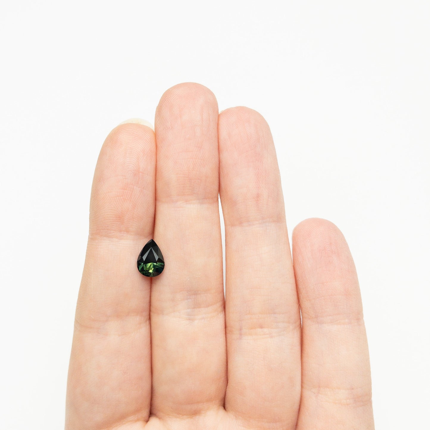 1.54カラット 8.68x6.29x4.28mm ペアシェイプ ブリリアントサファイア 27357-01