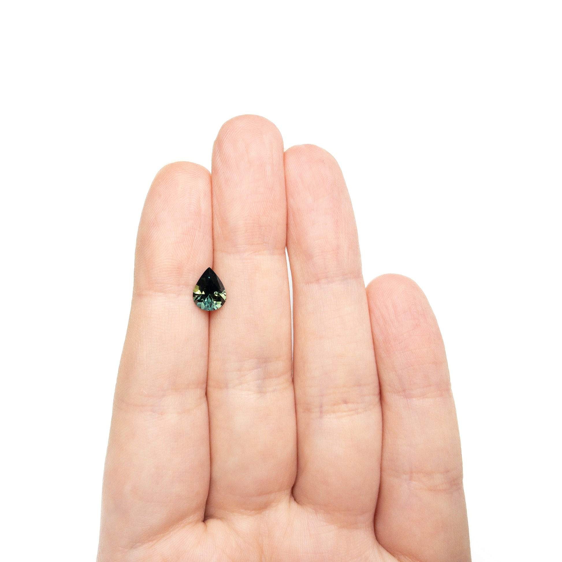 1.44カラット 8.34x6.41x4.29mm ペアシェイプ ブリリアントサファイア 27357-02