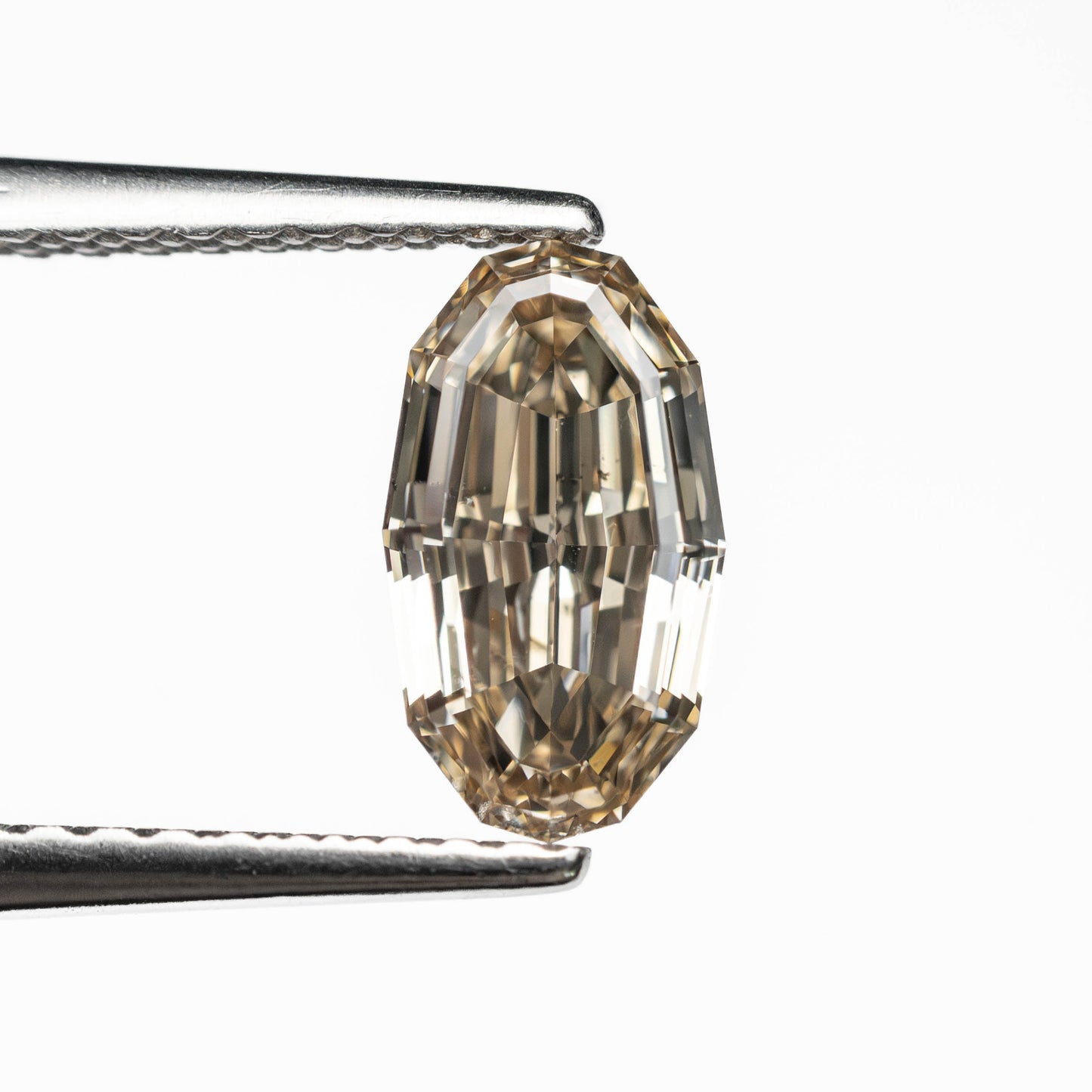 1.01ct 8.30x4.69x3.14mm SI2 C4 ジオオーバルステップカット 🇿🇦 27375-21