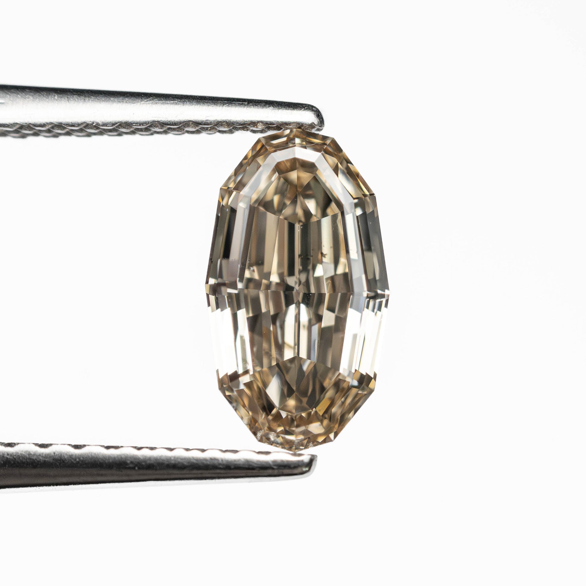 1.01ct 8.30x4.69x3.14mm SI2 C4 ジオオーバルステップカット 🇿🇦 27375-21