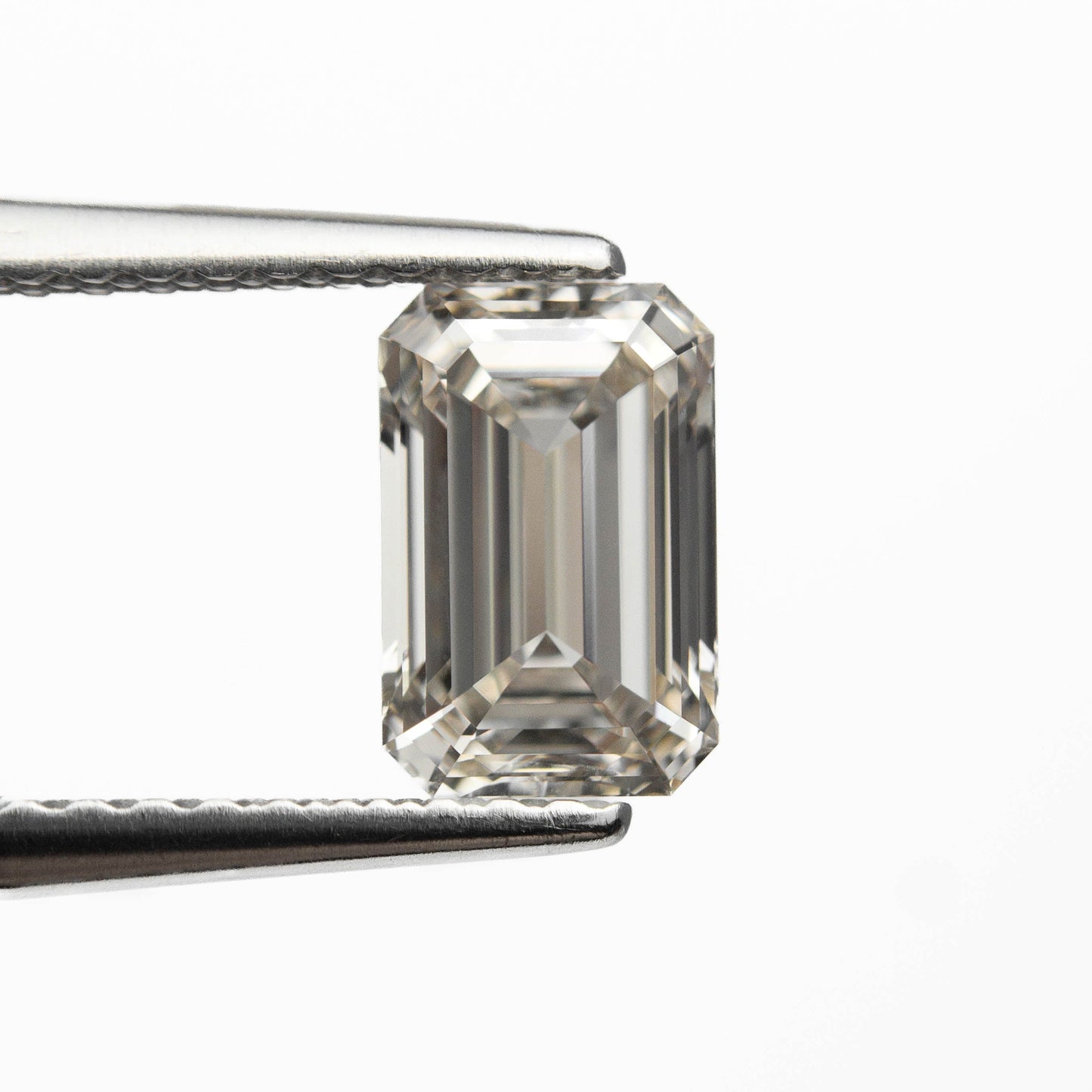 1.00ct 7.01x4.58x3.07mm VVS2 J Cut Corner Rectangle Step Cut 27376-13