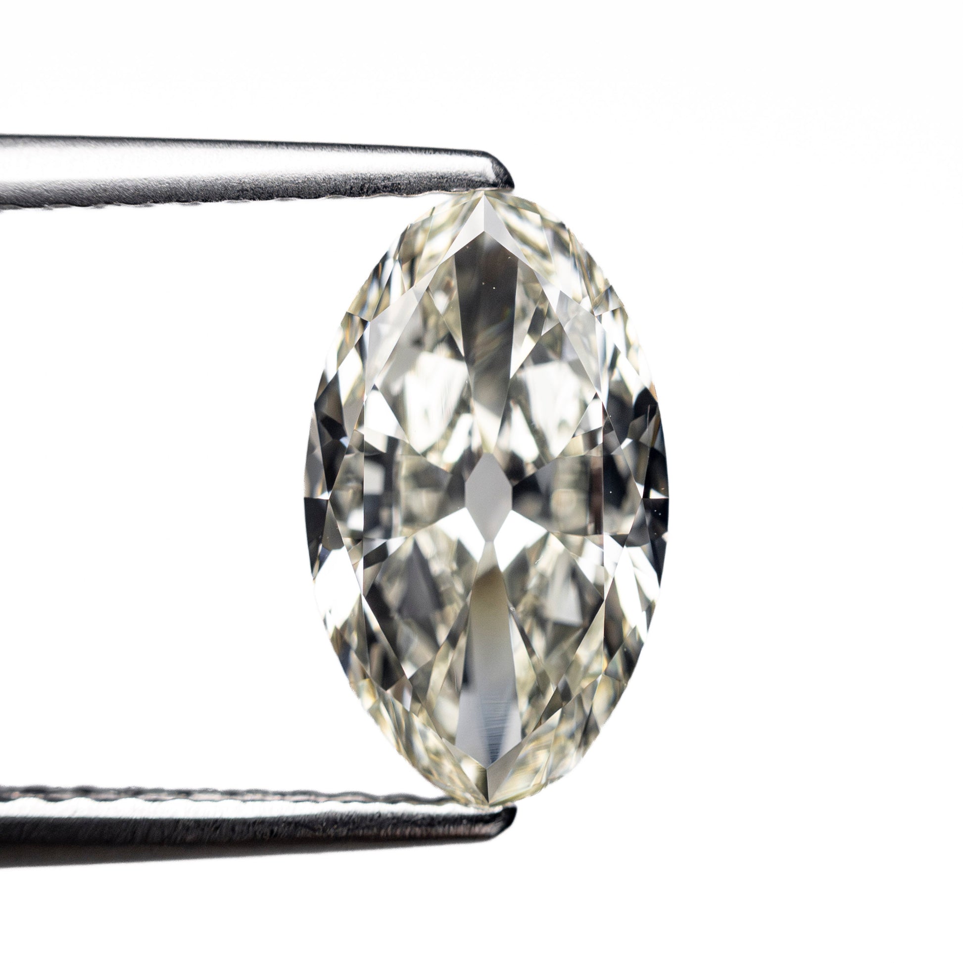 1.69ct 10.64x6.37x3.38mm GIA VVS1 M Modern Antique Moval Brilliant 27404-01