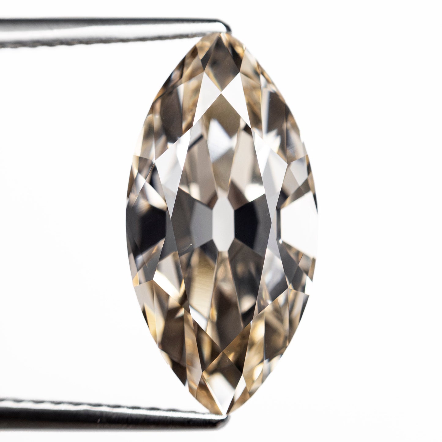 5.51ct 17.14x8.70x5.50mm GIA VS2 S-T モダンアンティークモヴァルブリリアント 27406-01