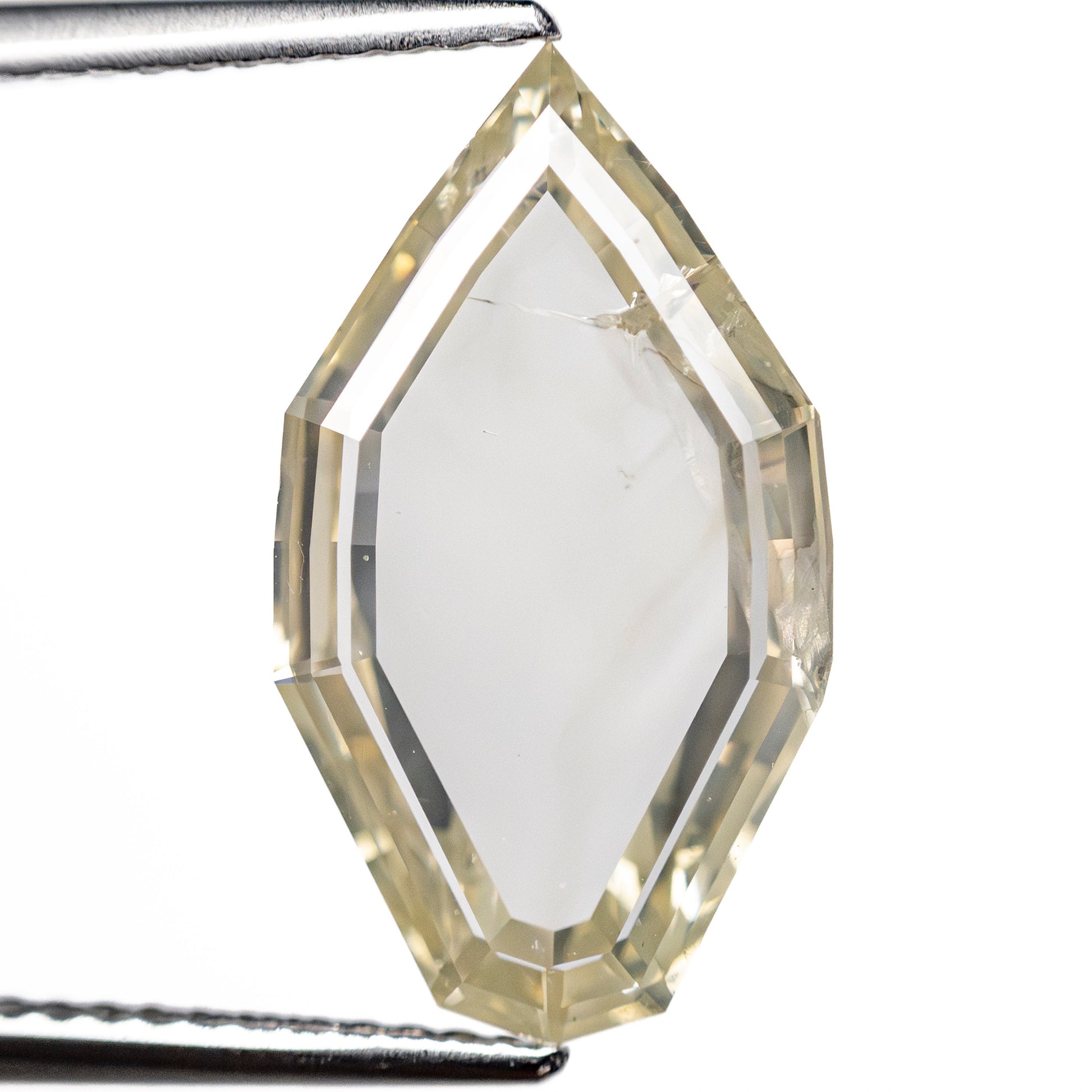 5.02カラット 17.21x9.63x3.10mm I2 OP ジオシールド ポートレートカット 27411-01