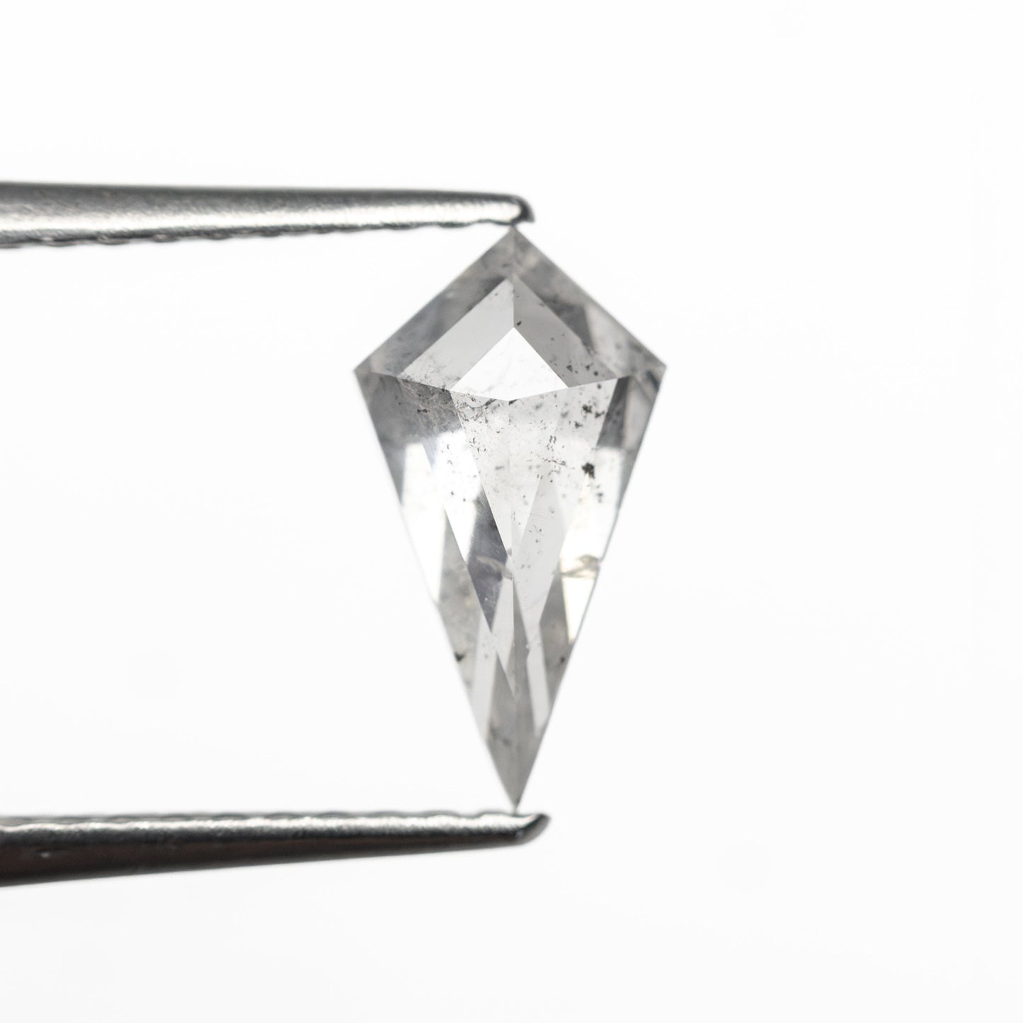 0.79ct 9.54x5.15x2.73mm カイトローズカット 27536-29