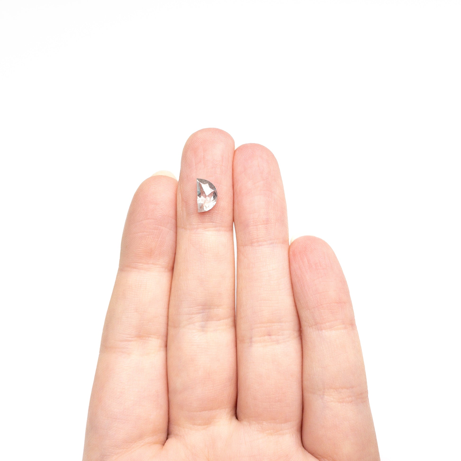 1.18カラット 8.59x5.14x2.98mm ハーフムーン ローズカット 27536-57