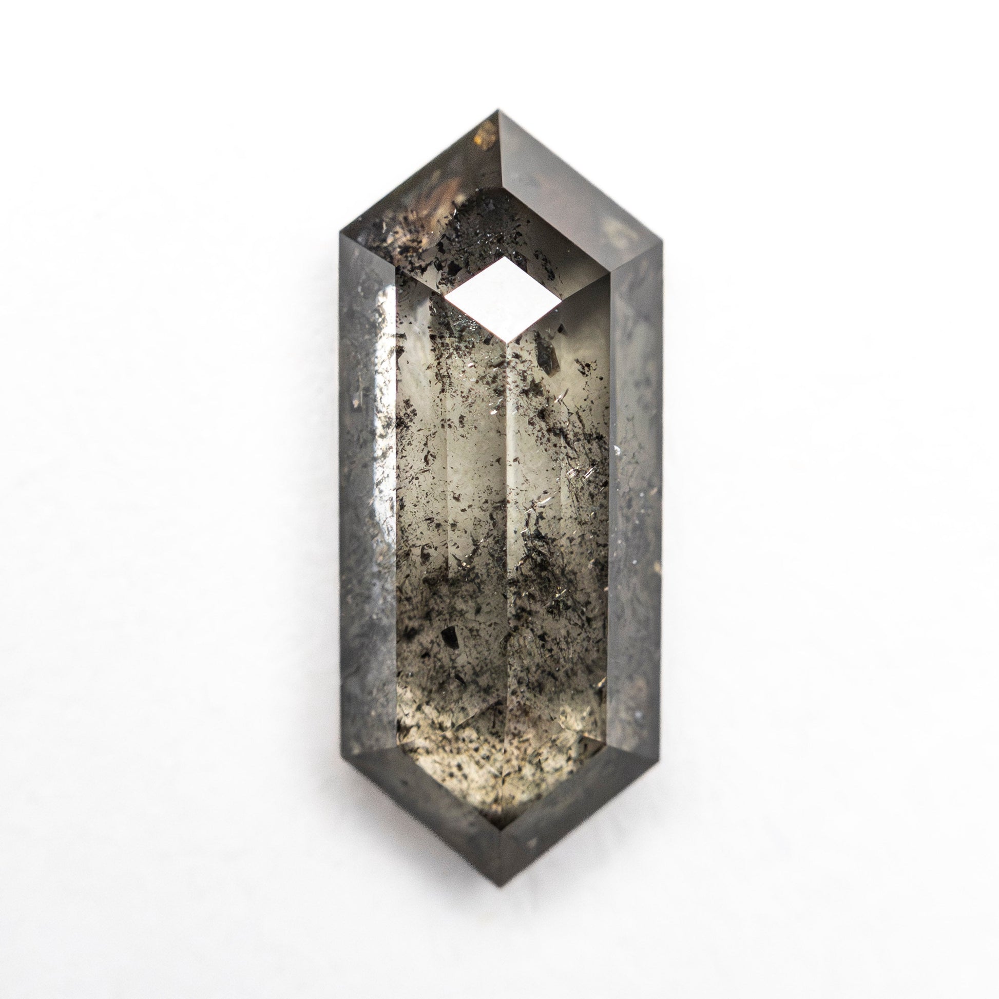 2.19カラット 12.67x5.30x3.21mm ヘキサゴンローズカット 27538-55
