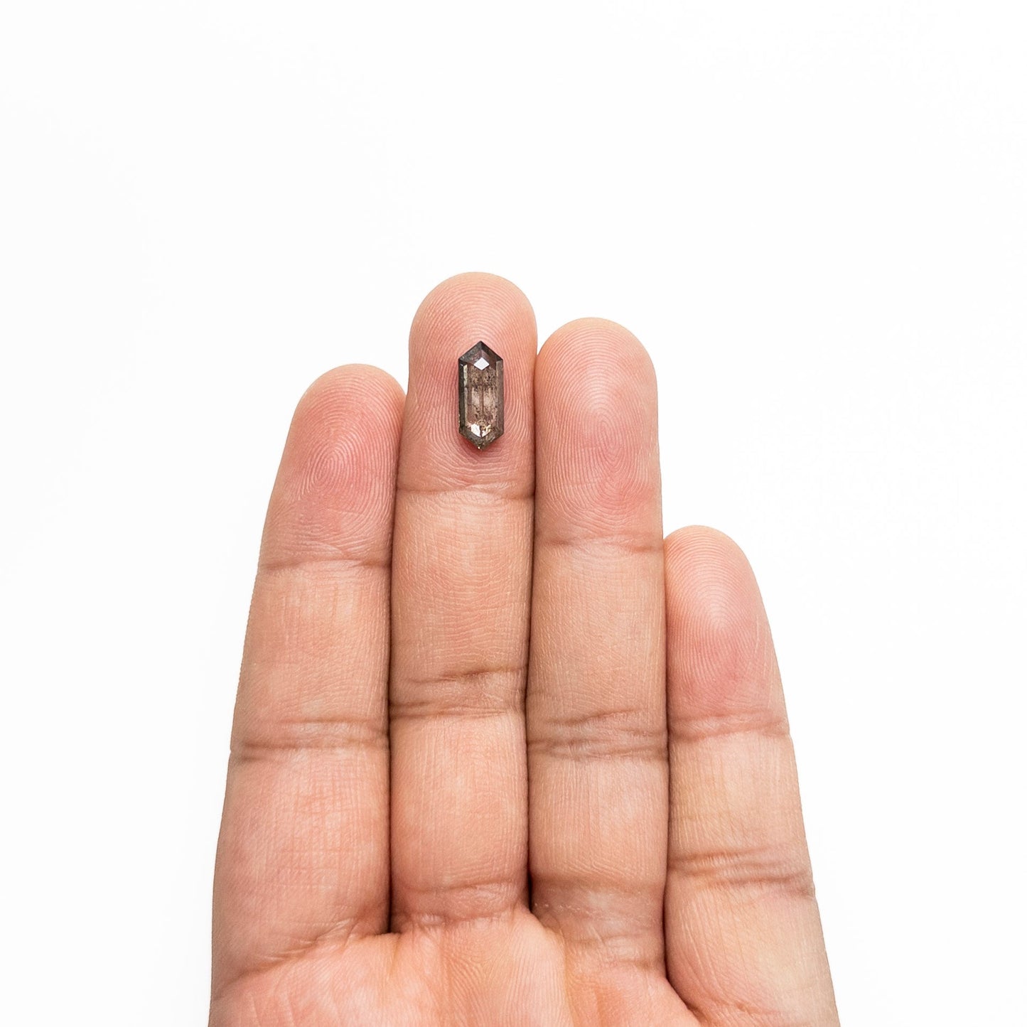 2.19カラット 12.67x5.30x3.21mm ヘキサゴンローズカット 27538-55