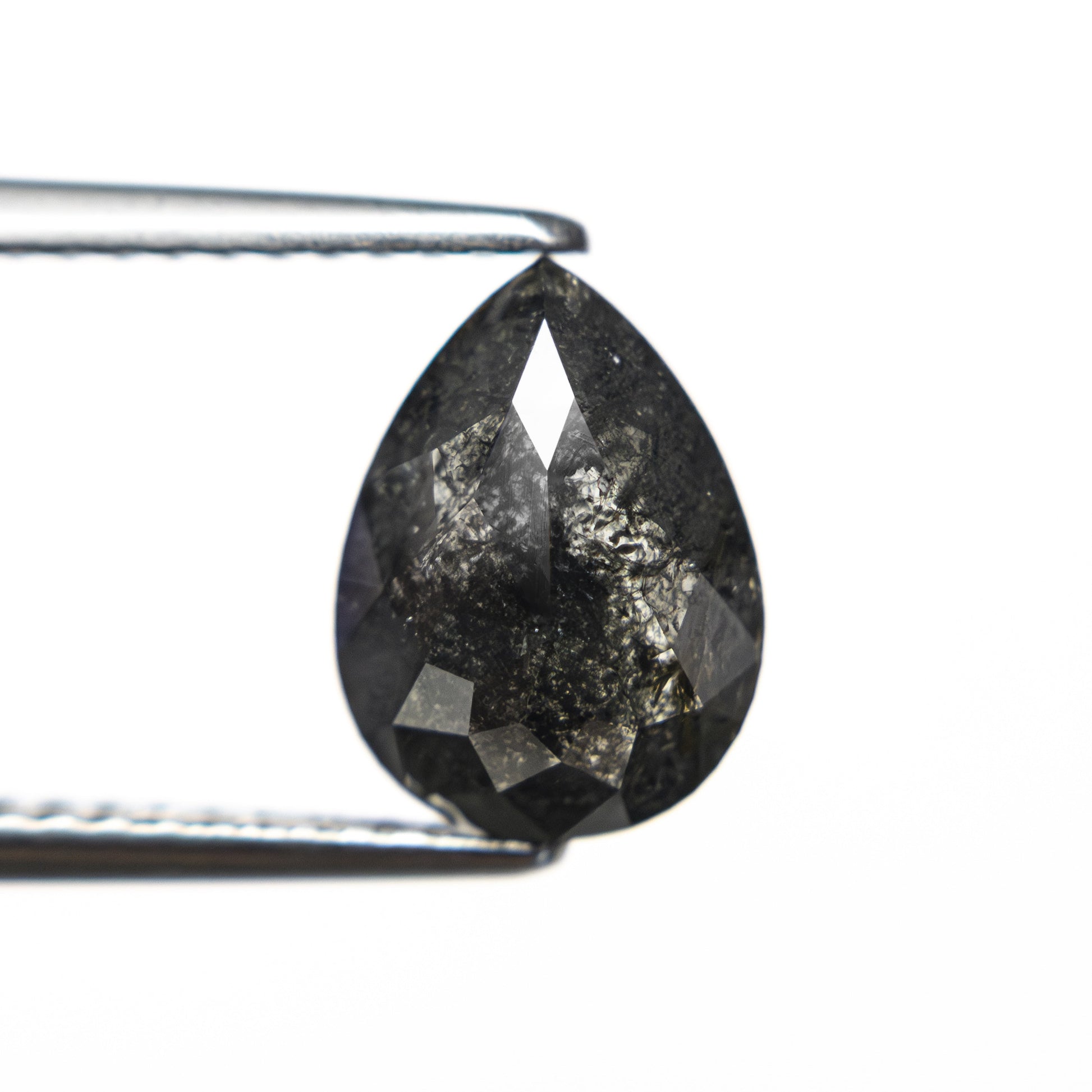 2.08カラット 9.52x7.11x3.90mm ペアローズカット 27542-02