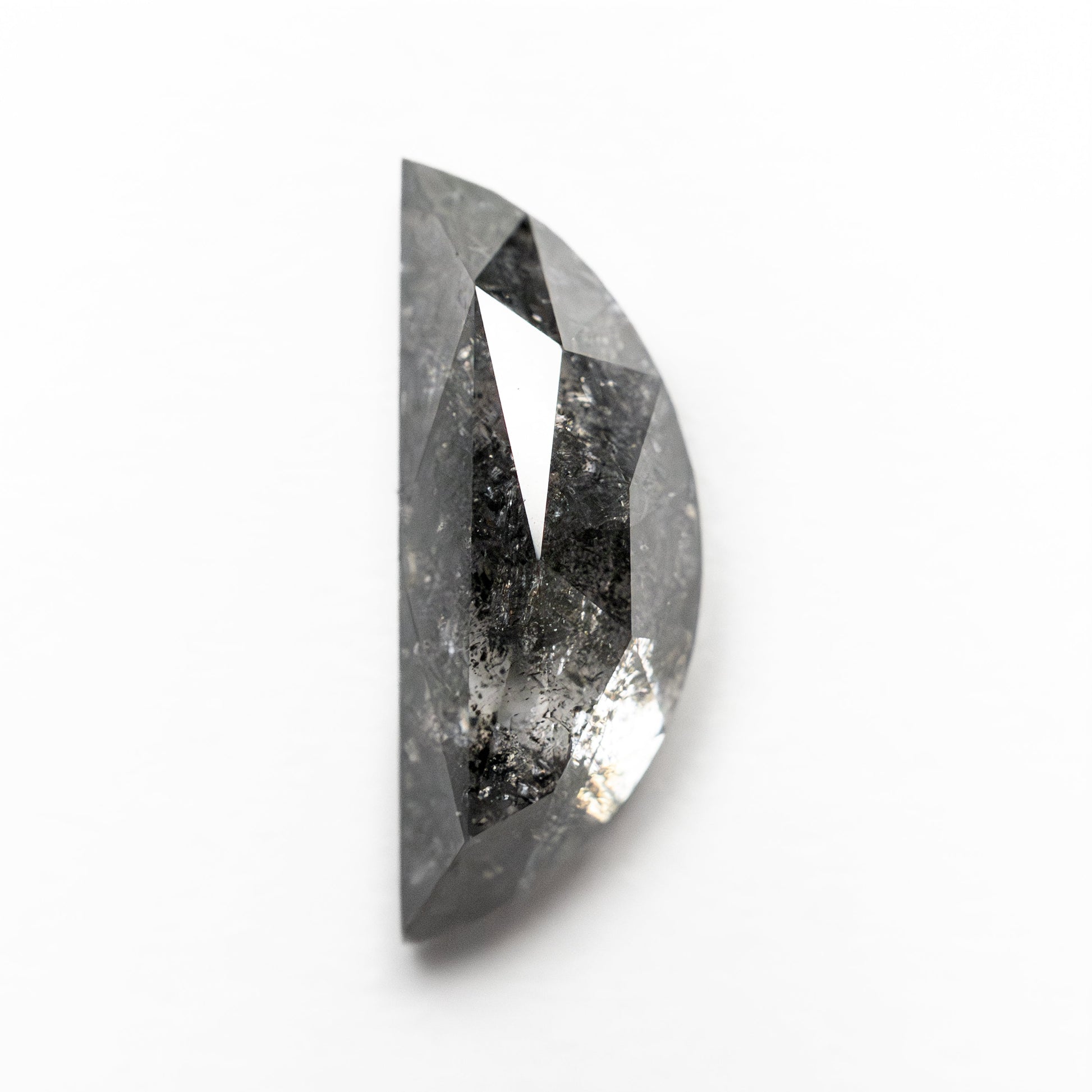 1.46ct 11.89x4.58x3.06mm ハーフムーンローズカット 27545-04