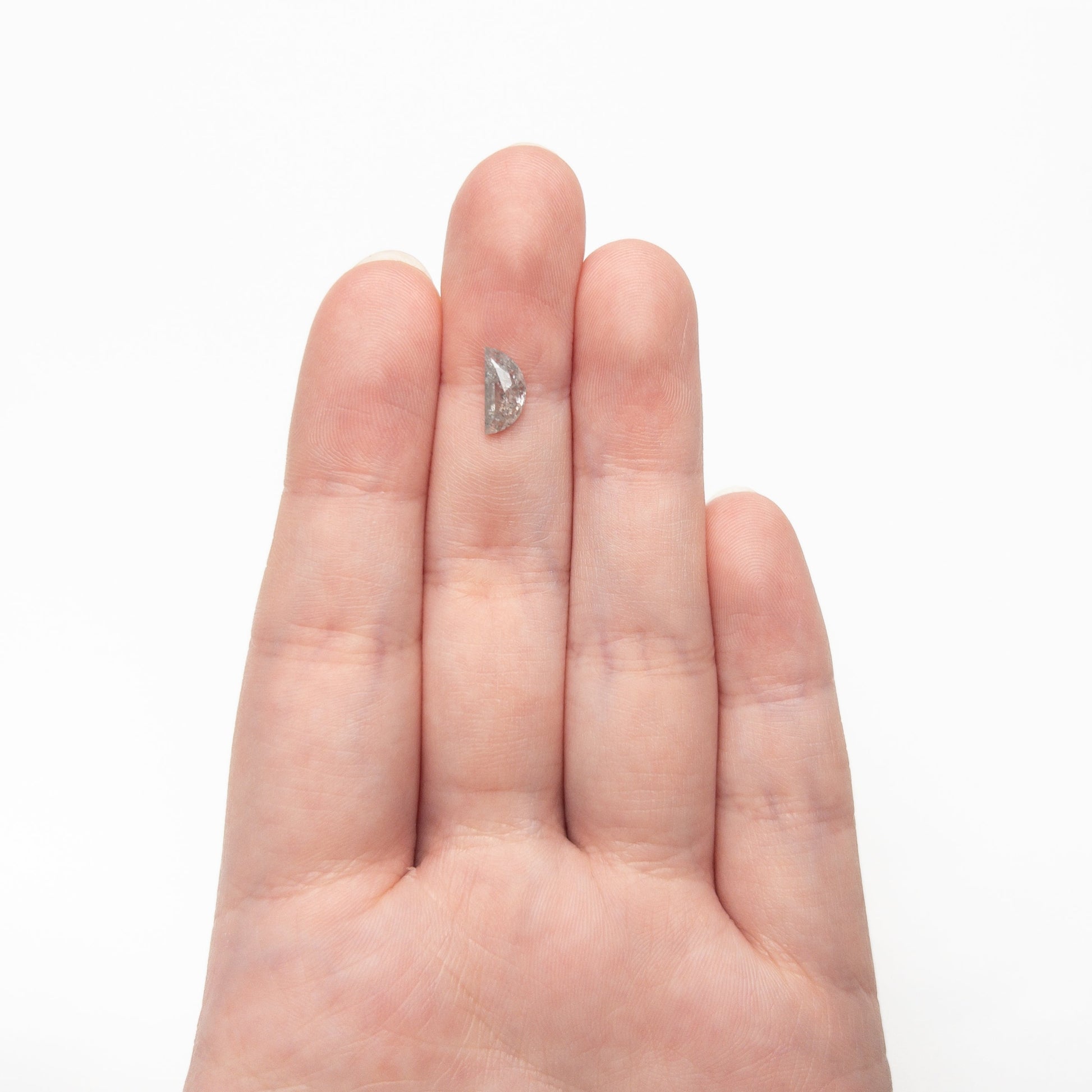 0.90ct 9.31x4.46x2.44mm ハーフムーン ローズカット 27545-09