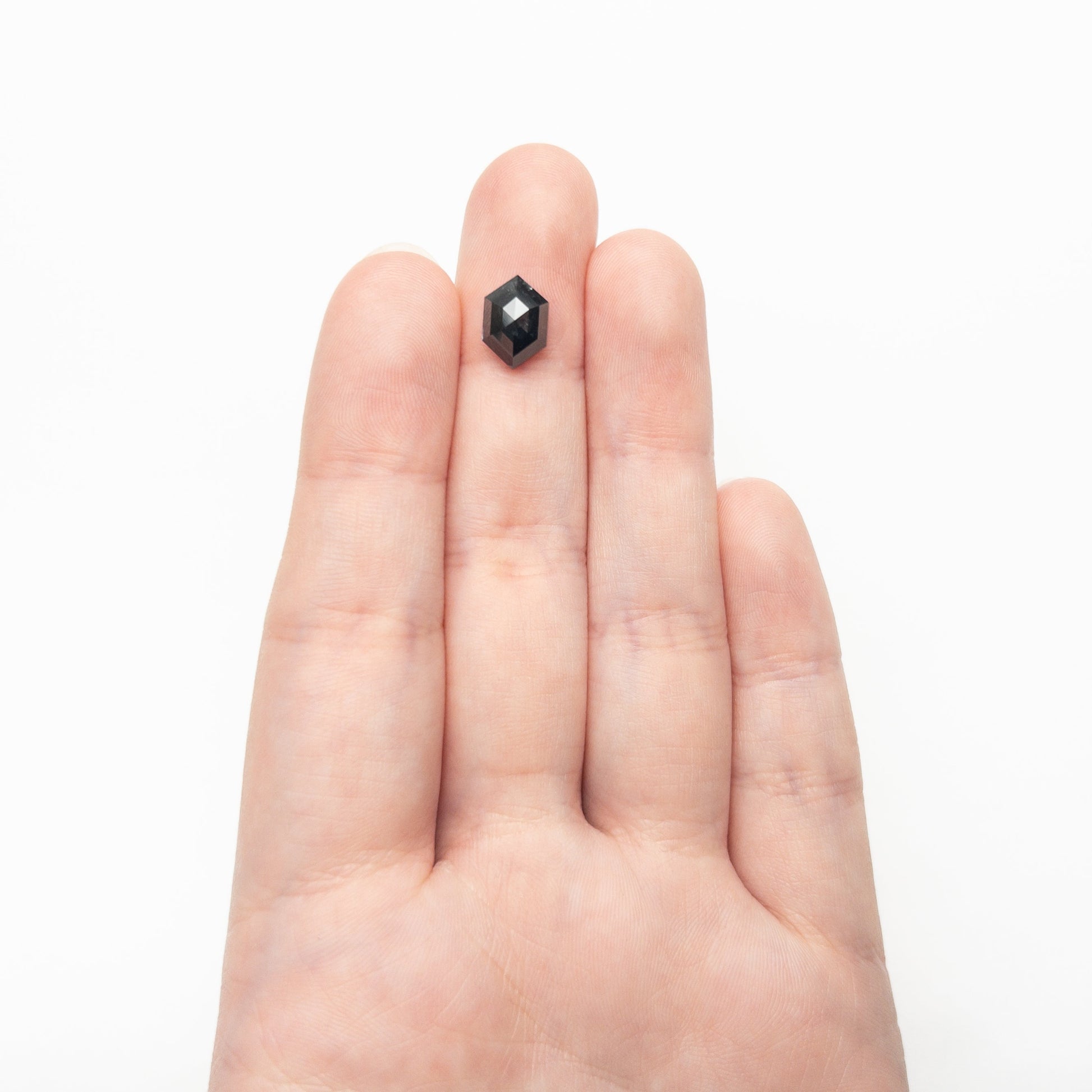 2.43ct 10.16x7.09x4.14mm ヘキサゴン ローズカット 27548-04
