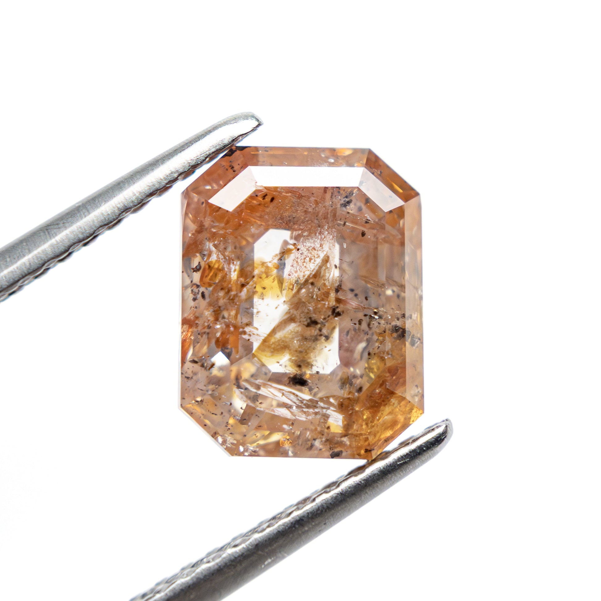 2.81カラット 9.03x7.02x4.19mm カットコーナーステップカット 27553-01