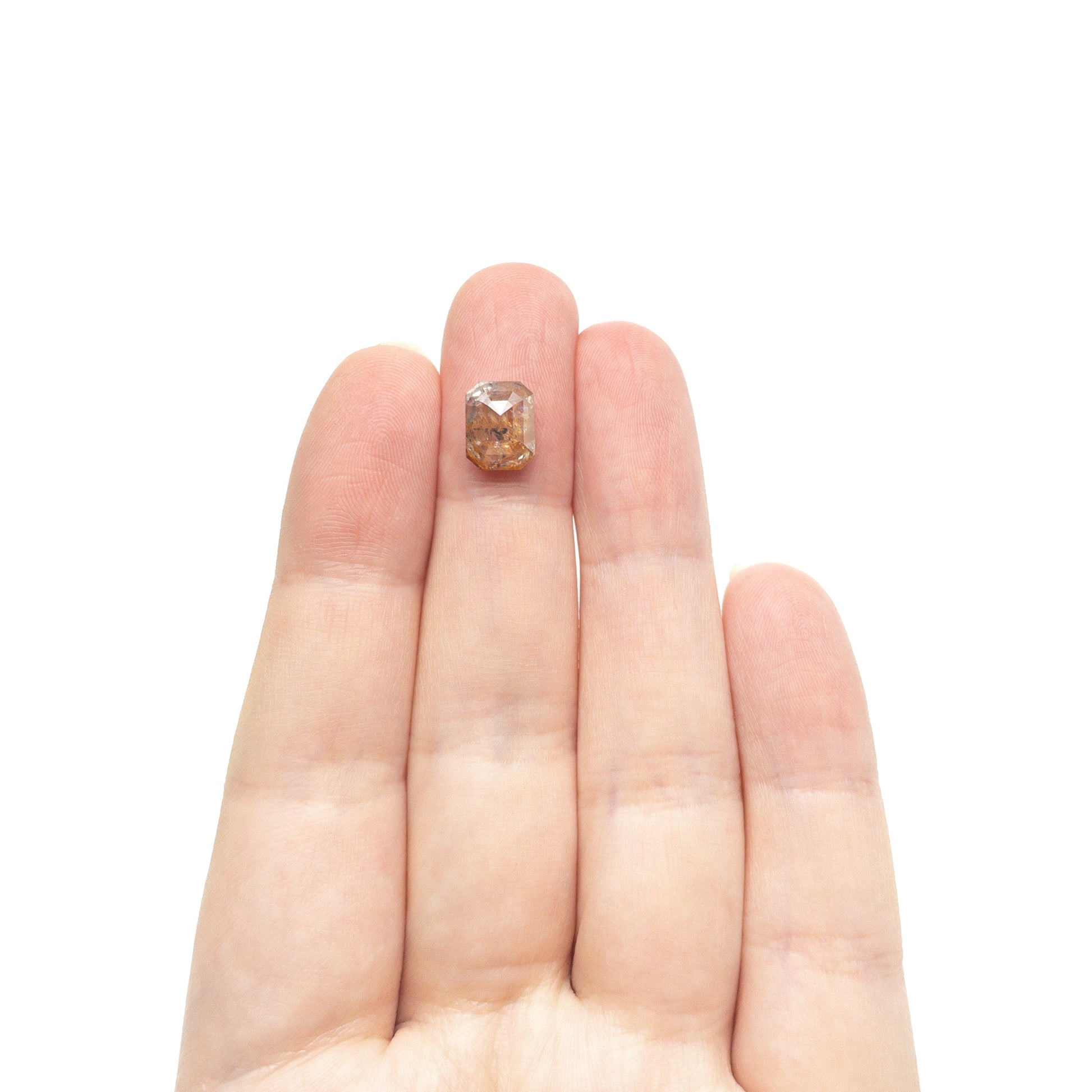 2.81カラット 9.03x7.02x4.19mm カットコーナーステップカット 27553-01