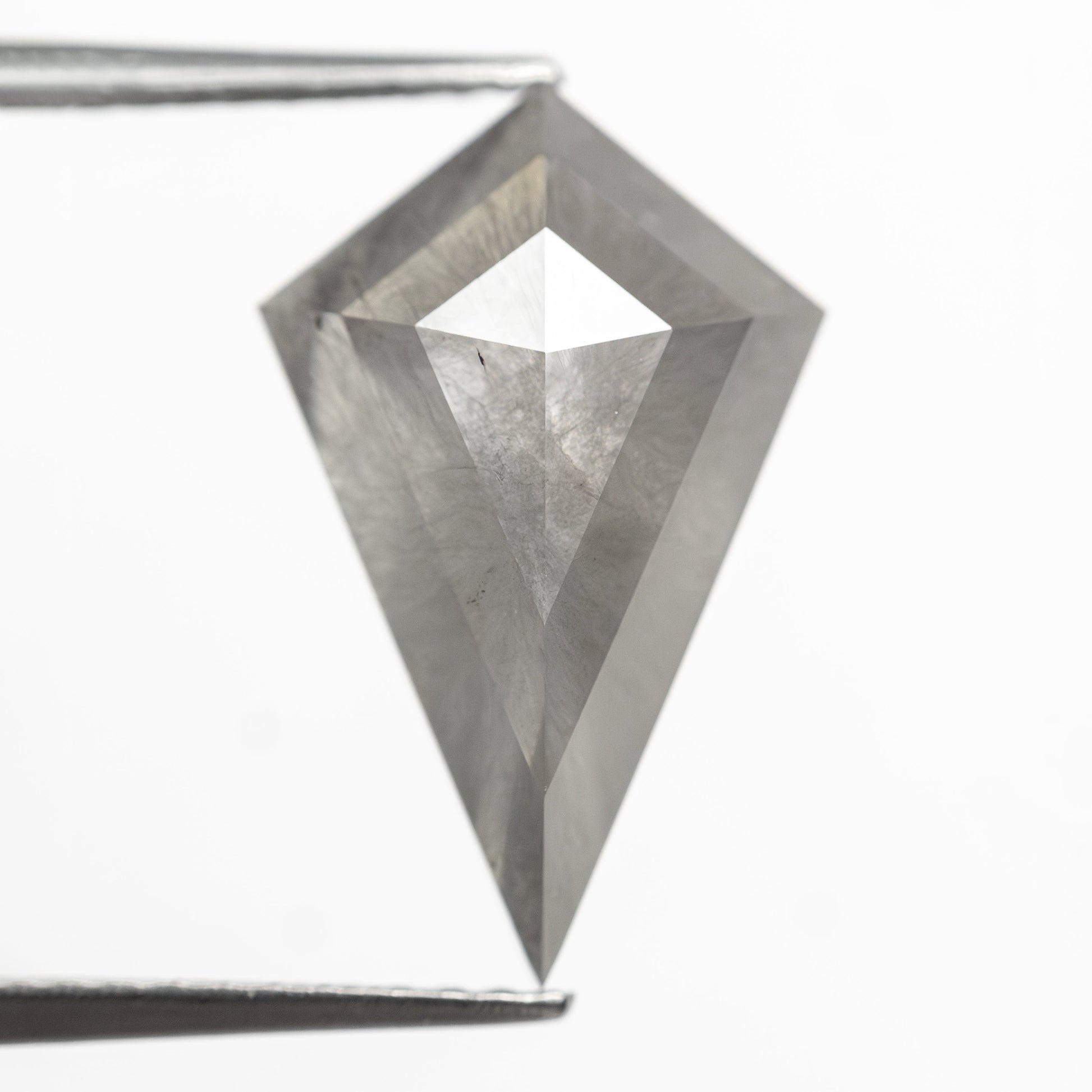 4.35ct 15.92x10.03x5.16mm カイト ローズカット 27555-01