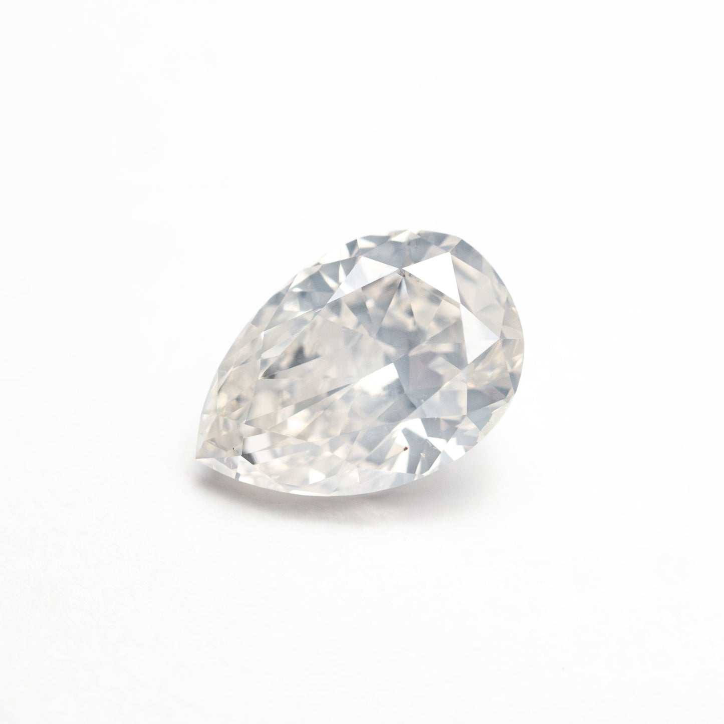 1.01ct 7.51x5.17x3.66mm ファンシーホワイト ペアブリリアント 27562-01