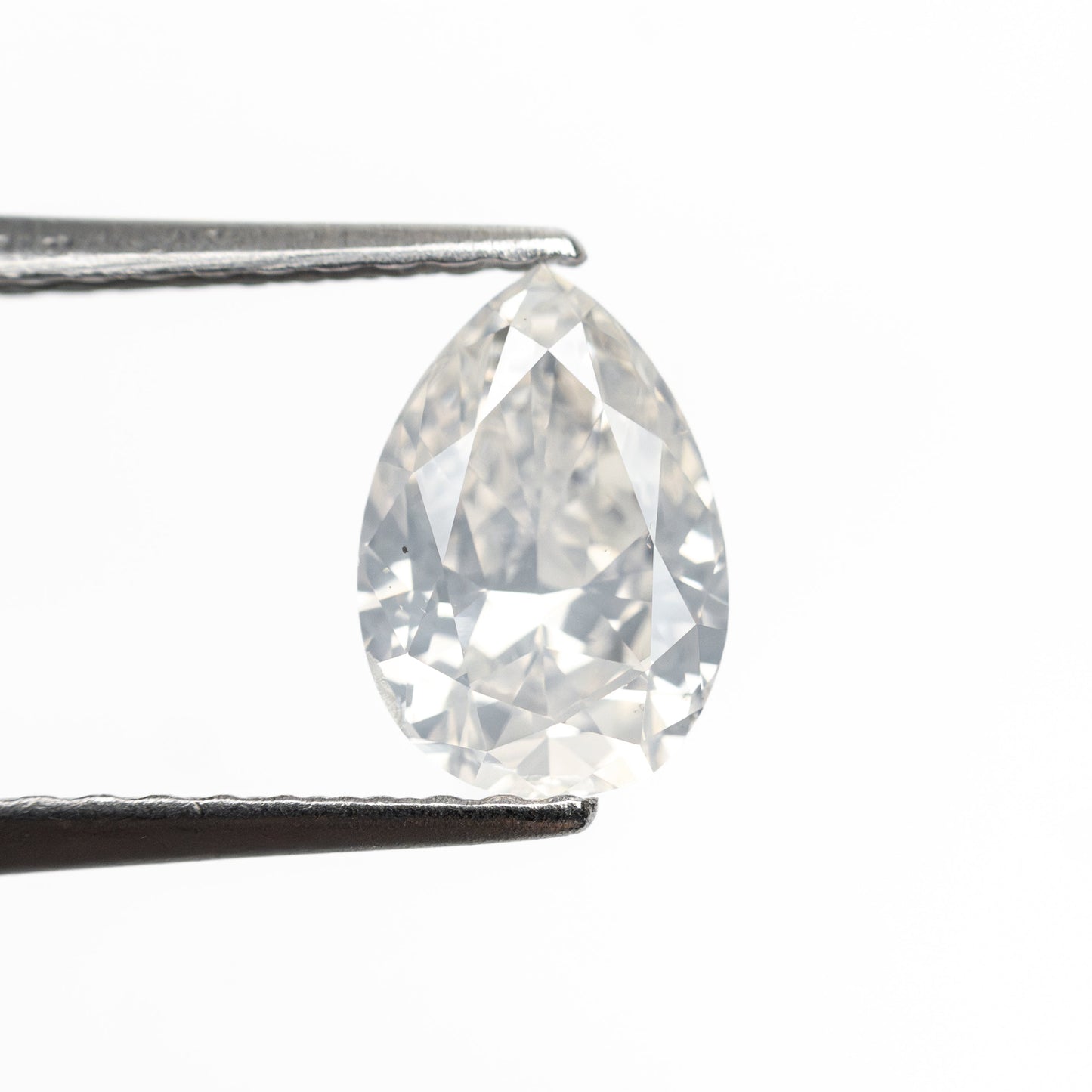 1.01ct 7.51x5.17x3.66mm ファンシーホワイト ペアブリリアント 27562-01