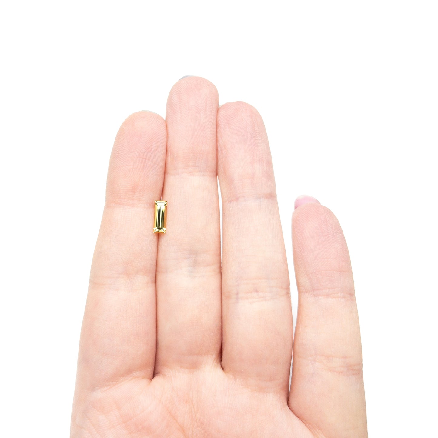 0.75ct 8.56x3.27x2.36mm バゲットカットサファイア 27719-03