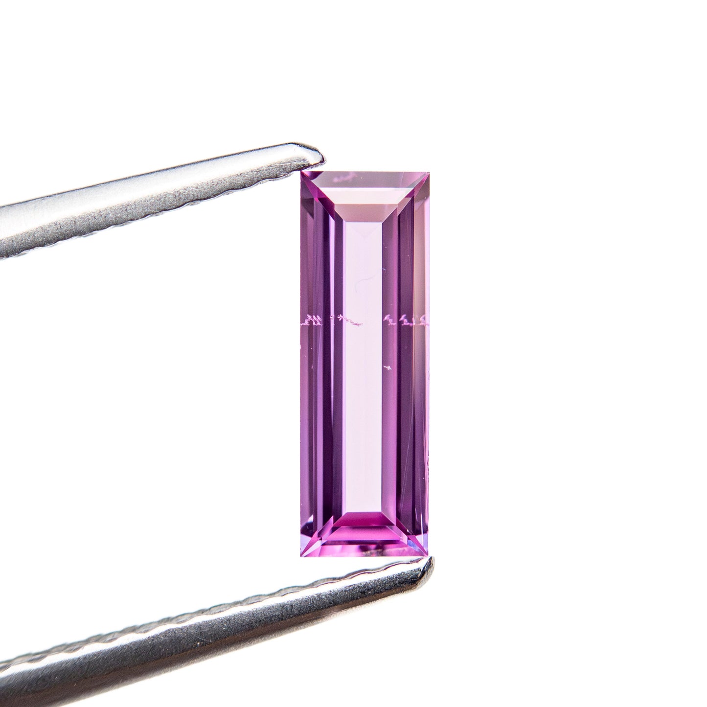 0.56ct 9.04x3.04x1.68mm バゲットステップカットサファイア 27721-11