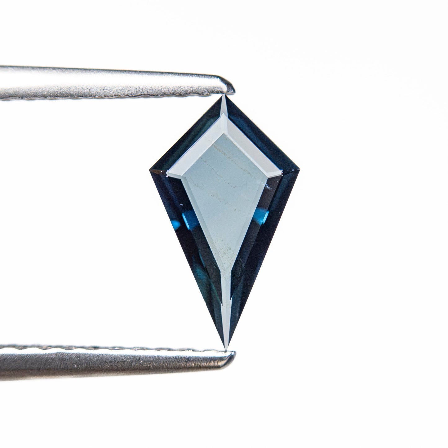 0.46ct 9.37x5.50x1.26mm Kite Portrait Cut Sapphire 27730-05