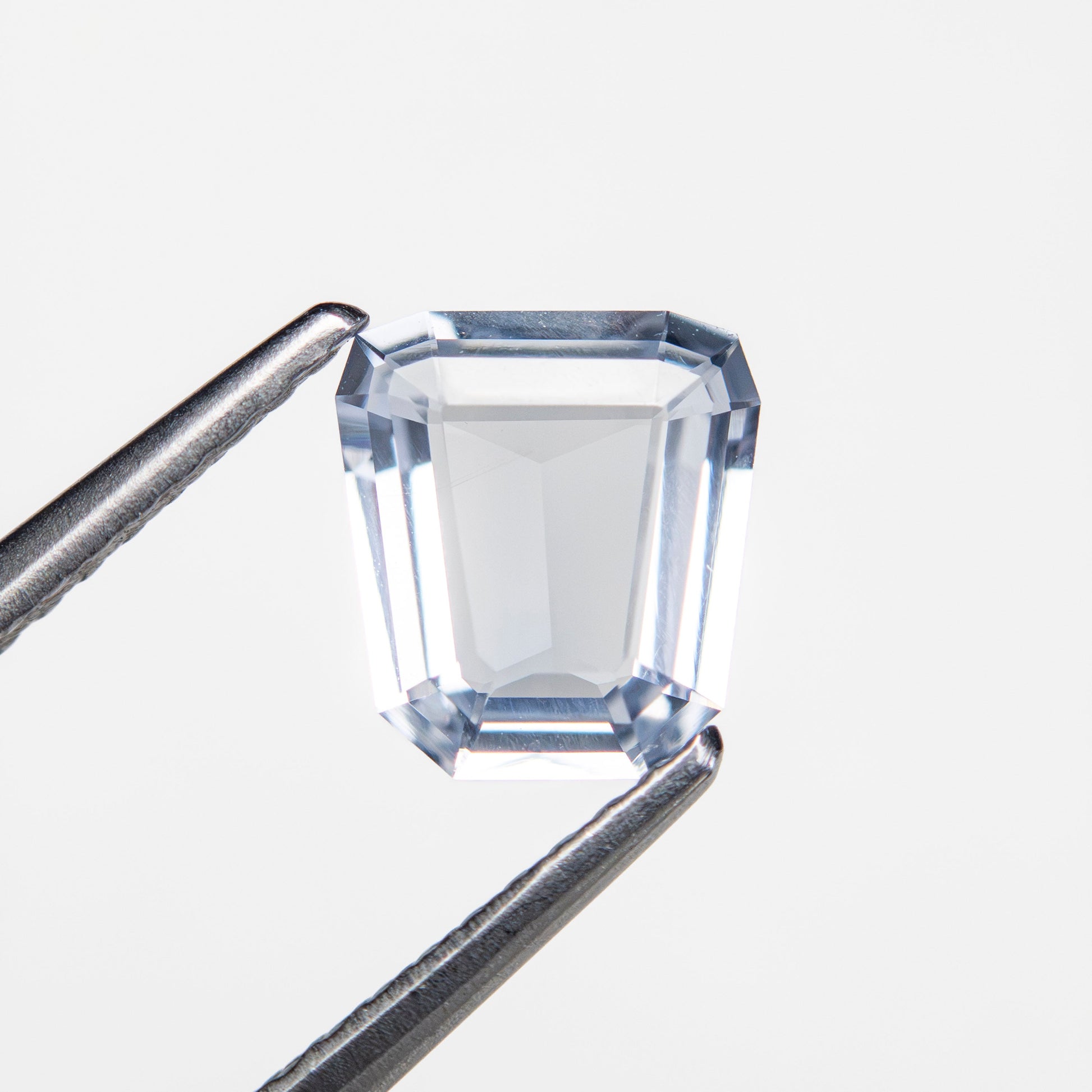 1.12ct 6.95x6.31x2.41mm Trapezoid Step Cut Sapphire 27740-17