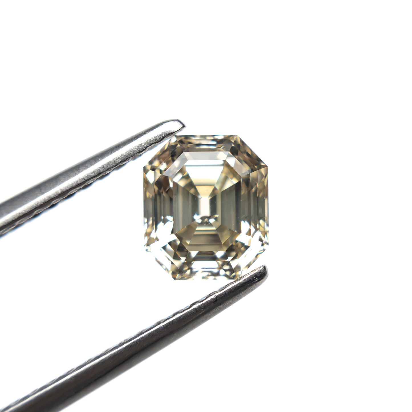 1.16カラット 6.38x5.51x3.79mm SI1 C3 カットコーナーレクタングルステップカット 27905-09