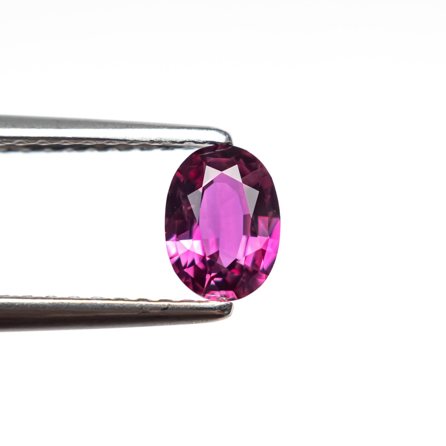 0.59ct 6.14x4.50x2.48mm オーバルブリリアントサファイア 27955-17