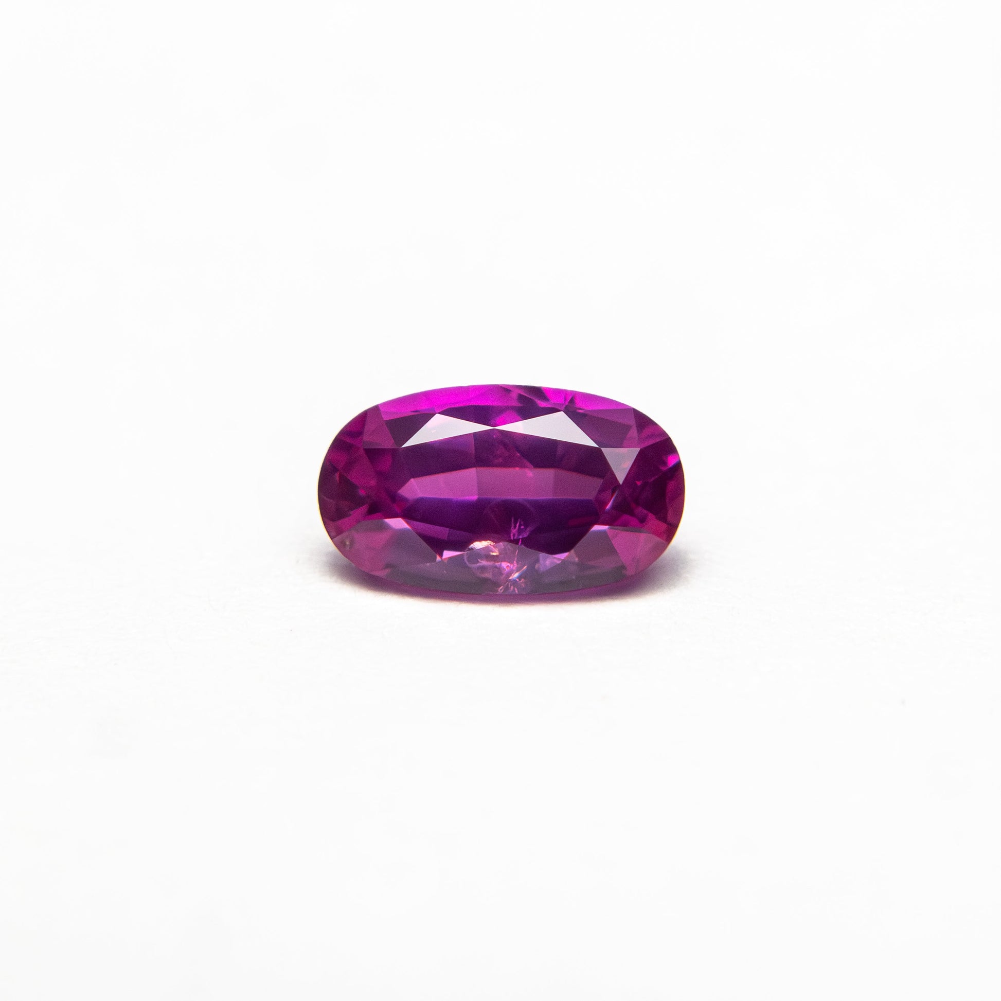 0.41ct 5.81x3.34x2.36mm オーバル ブリリアント サファイア 27955-22