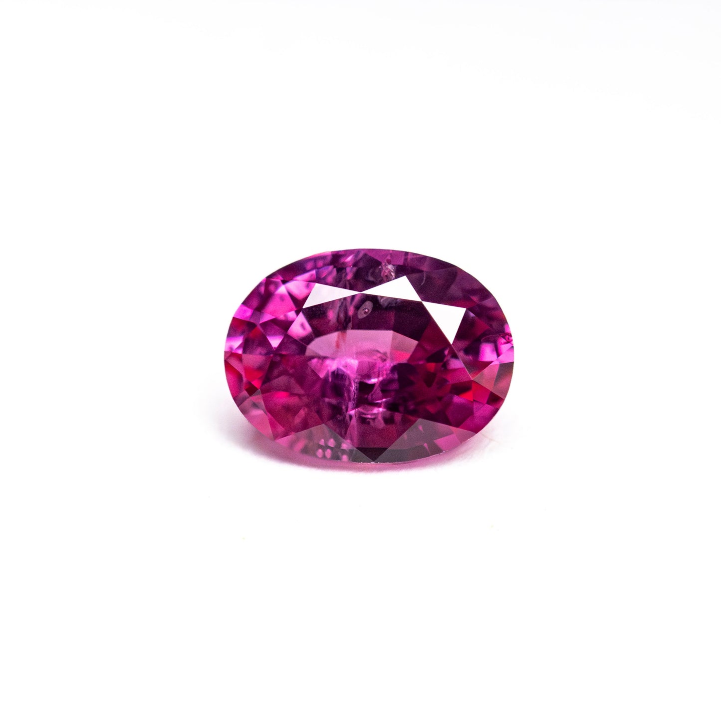 0.89ct 6.73x5.08x3.24mm オーバルブリリアントカットサファイア 27956-01