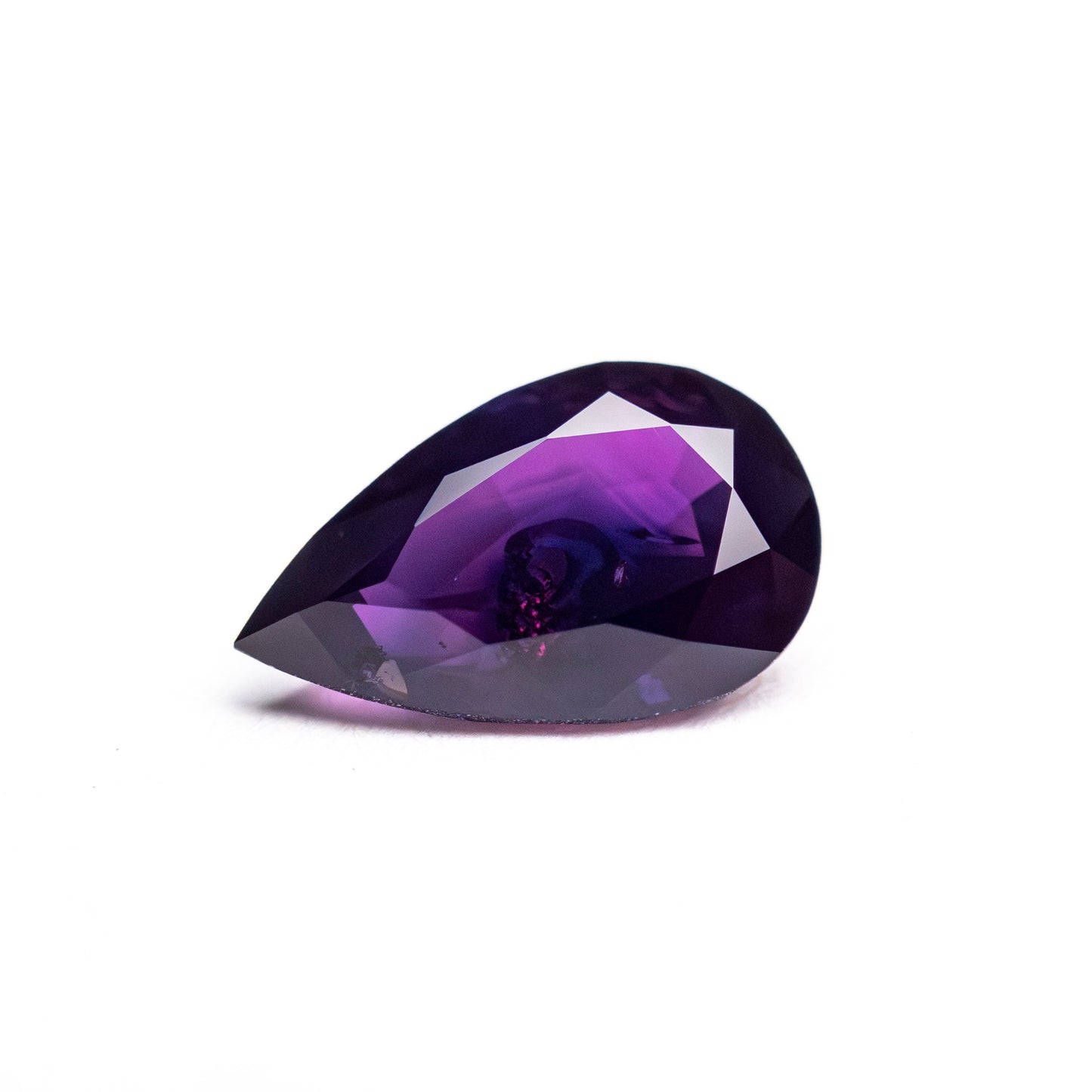 1.52ct 9.28x5.86x3.83mm Pear Brilliant Sapphire 27956-05