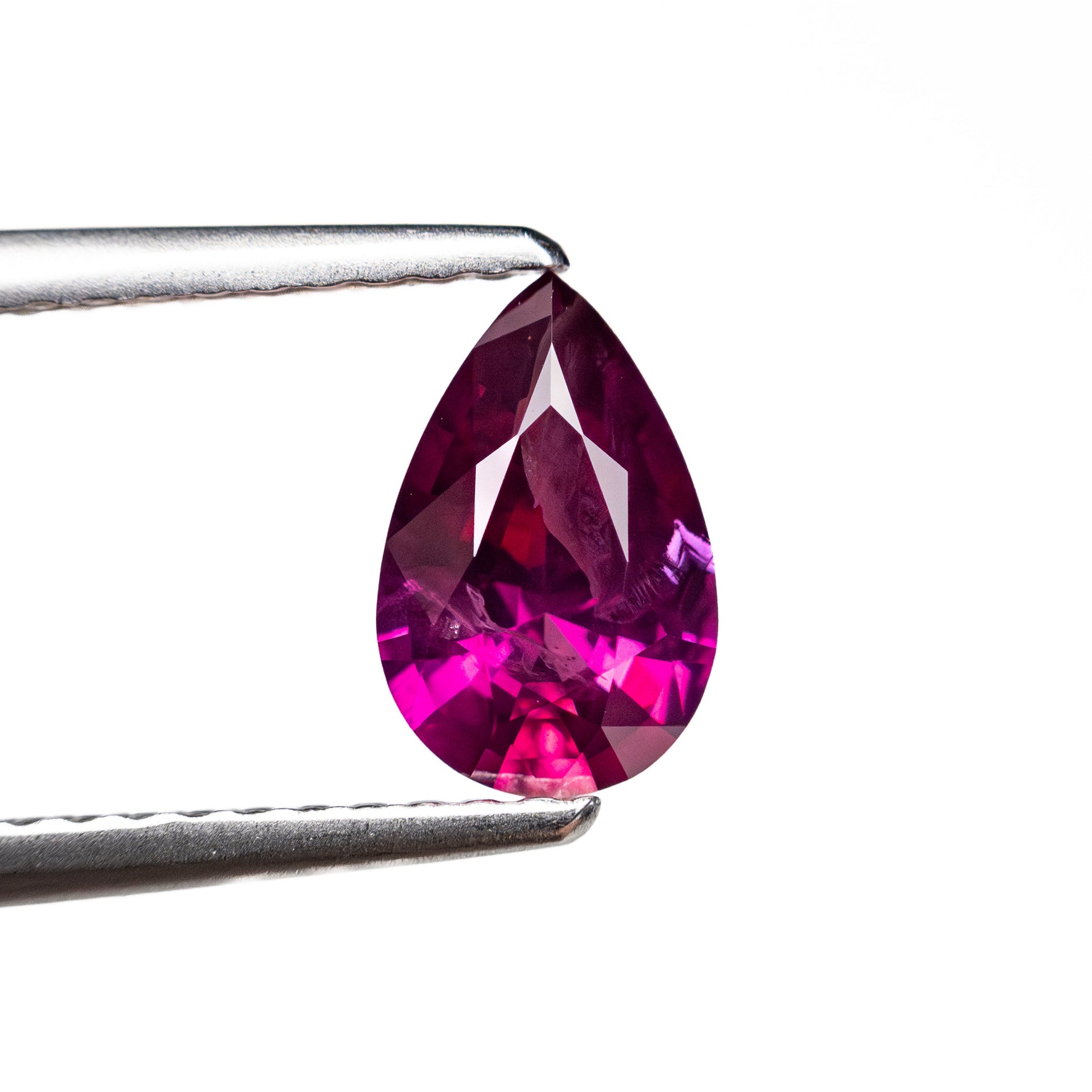 0.94カラット 8.01x5.18x3.22mm ペアブリリアントサファイア 27956-06