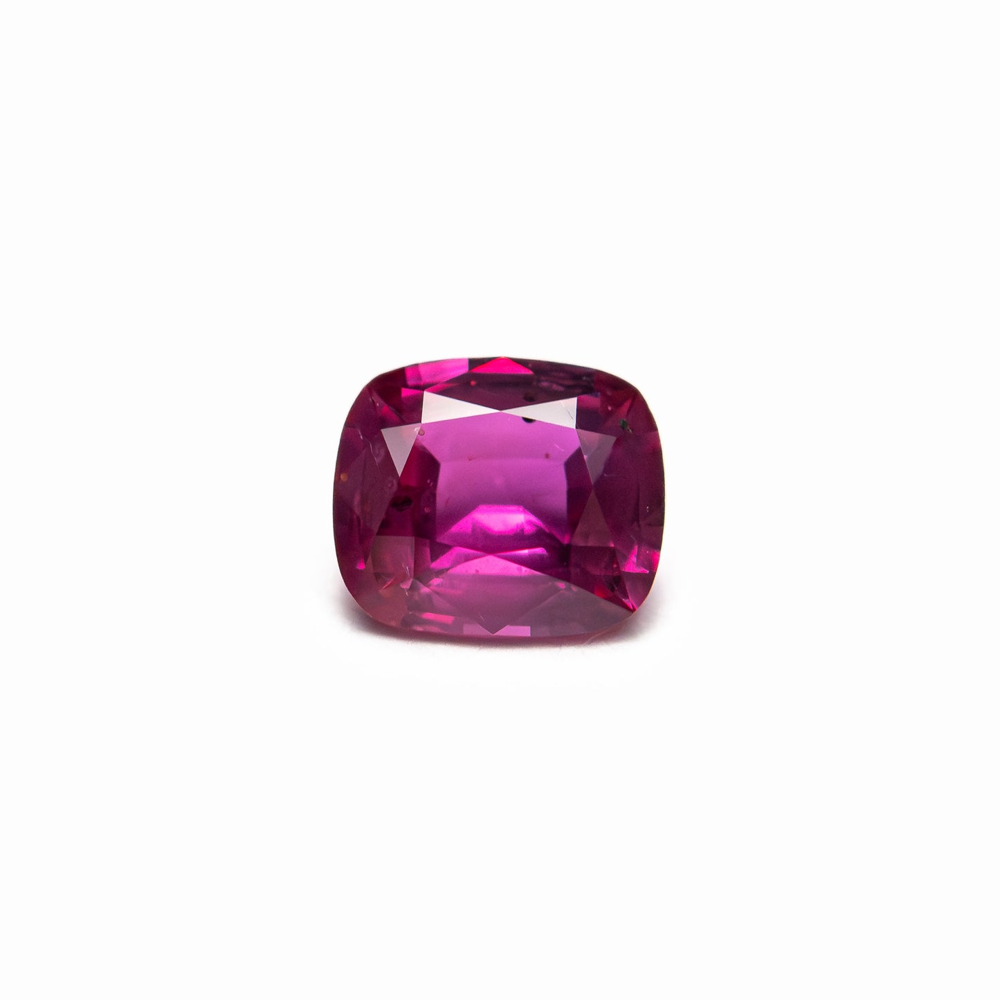 0.63ct 5.43x4.68x2.77mm クッションブリリアントサファイア 27956-18