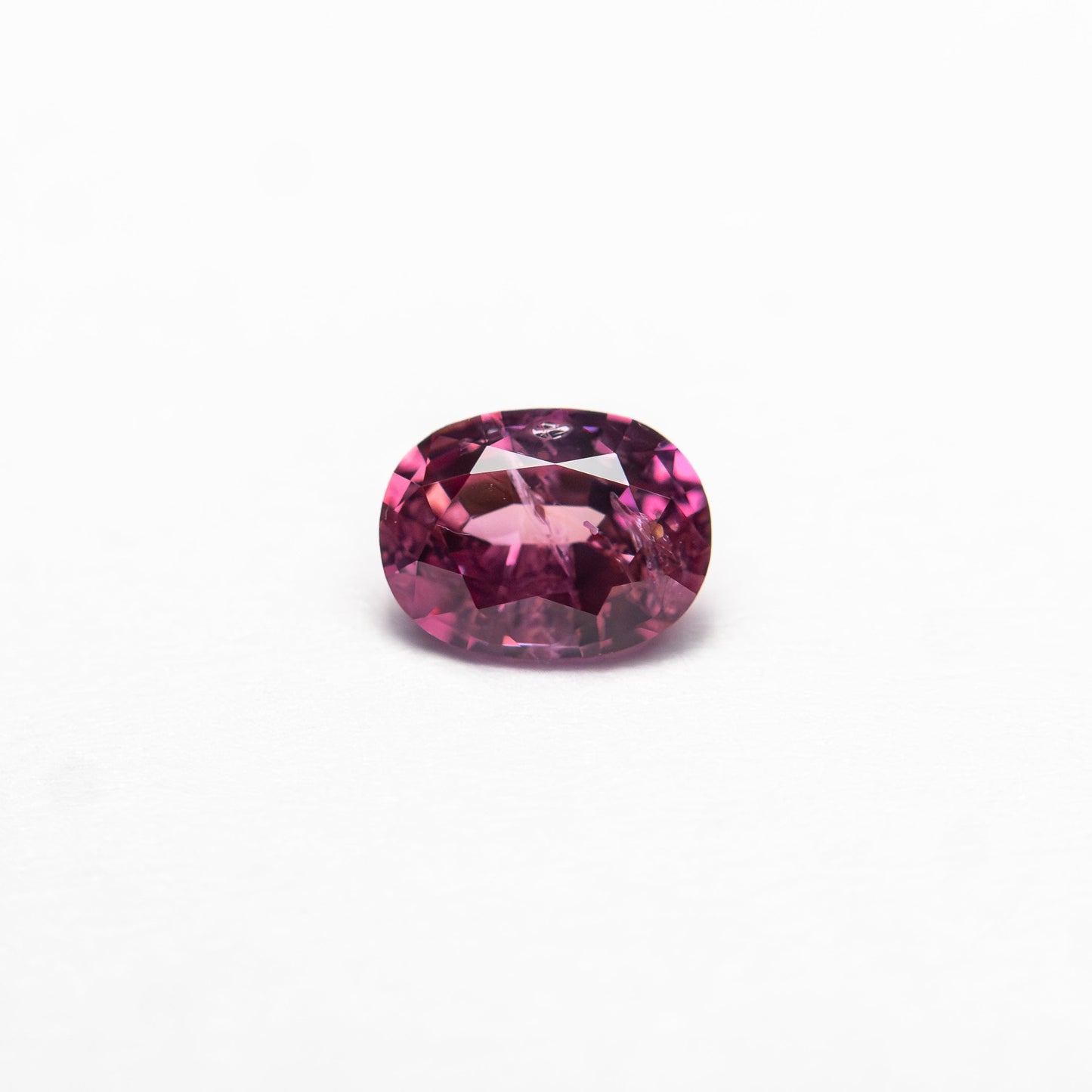 0.40ct 5.04x3.80x2.48mm オーバルブリリアントサファイア 27957-07