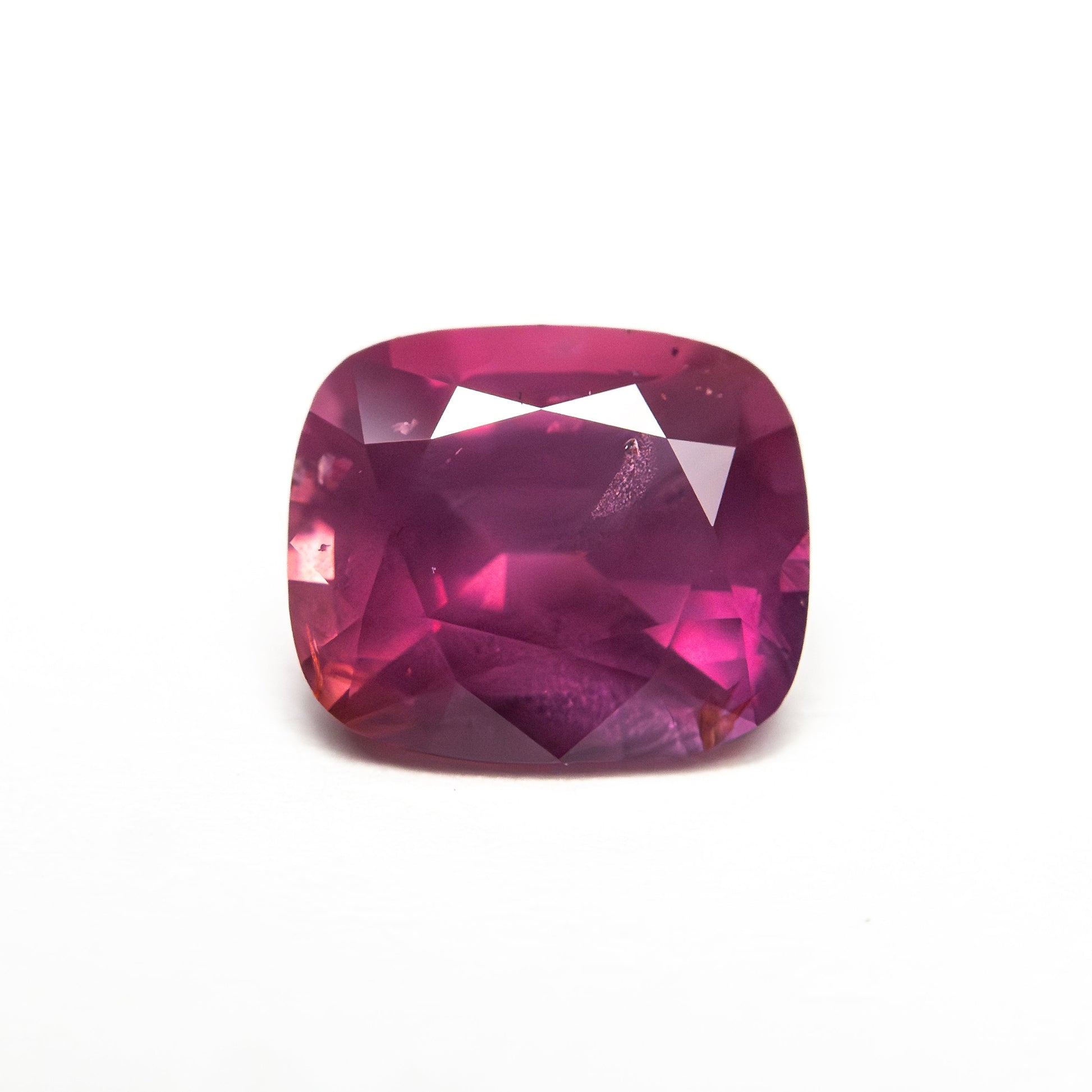 1.83ct 7.67x6.51x4.31mm クッションブリリアント サファイア 27957-12