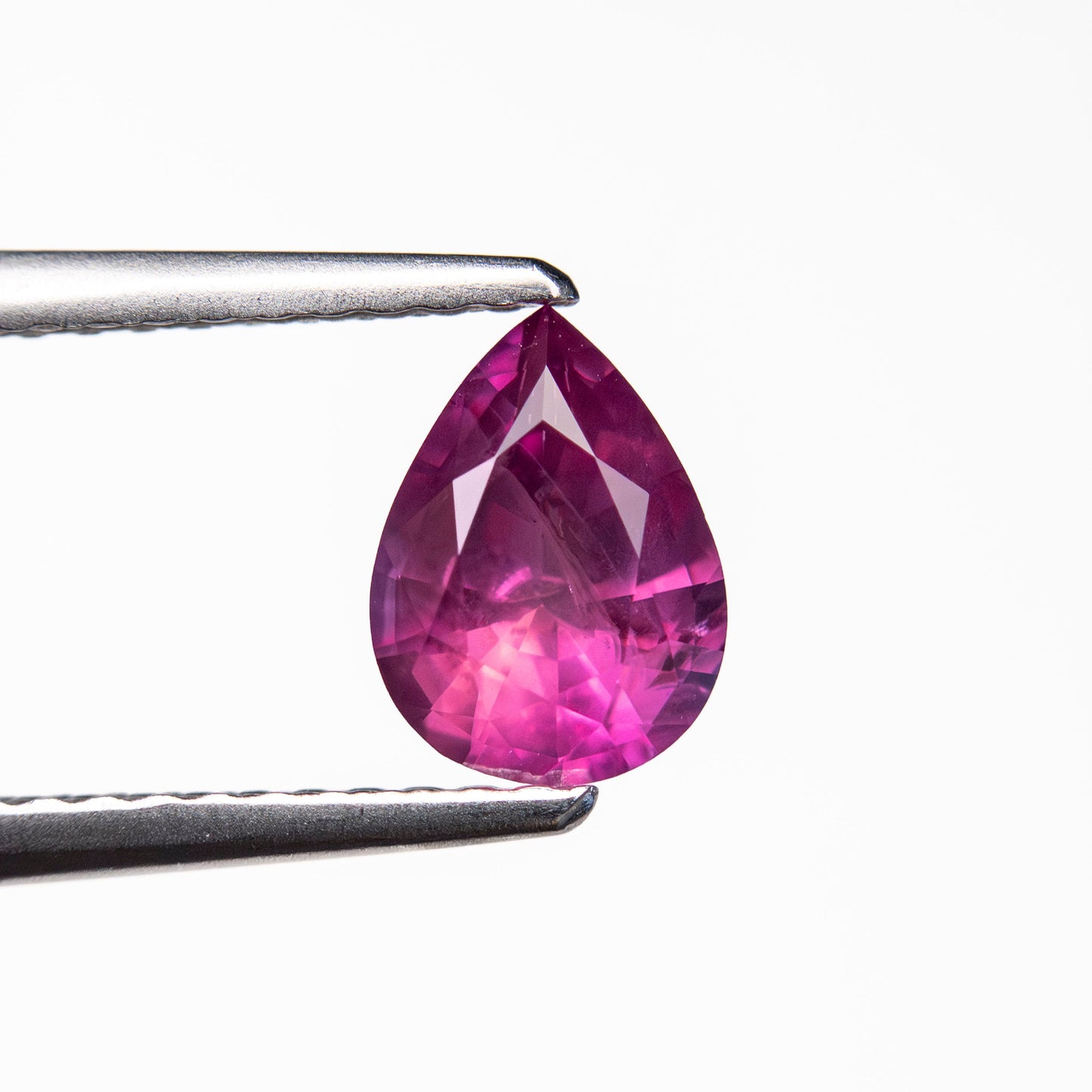 0.95カラット 7.23x5.36x3.60mm ペアブリリアント サファイア 27957-13
