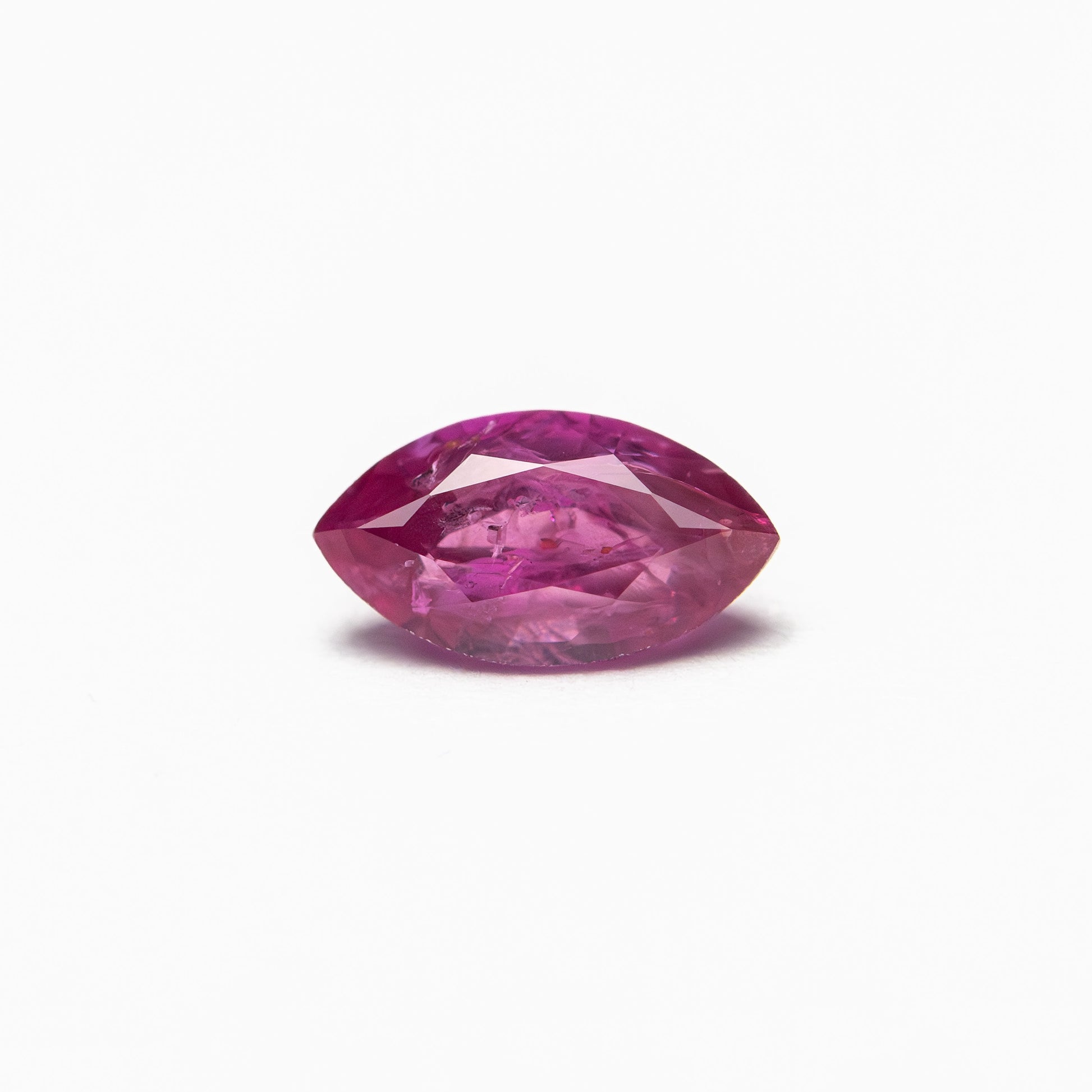 0.56ct 7.01x3.91x2.82mm Marquise Brilliant Sapphire 27957-22