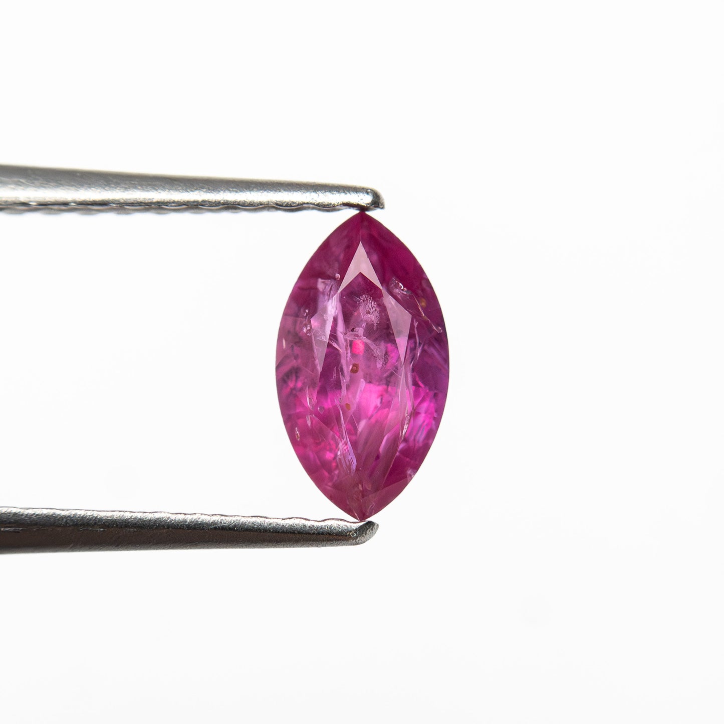0.56ct 7.01x3.91x2.82mm Marquise Brilliant Sapphire 27957-22