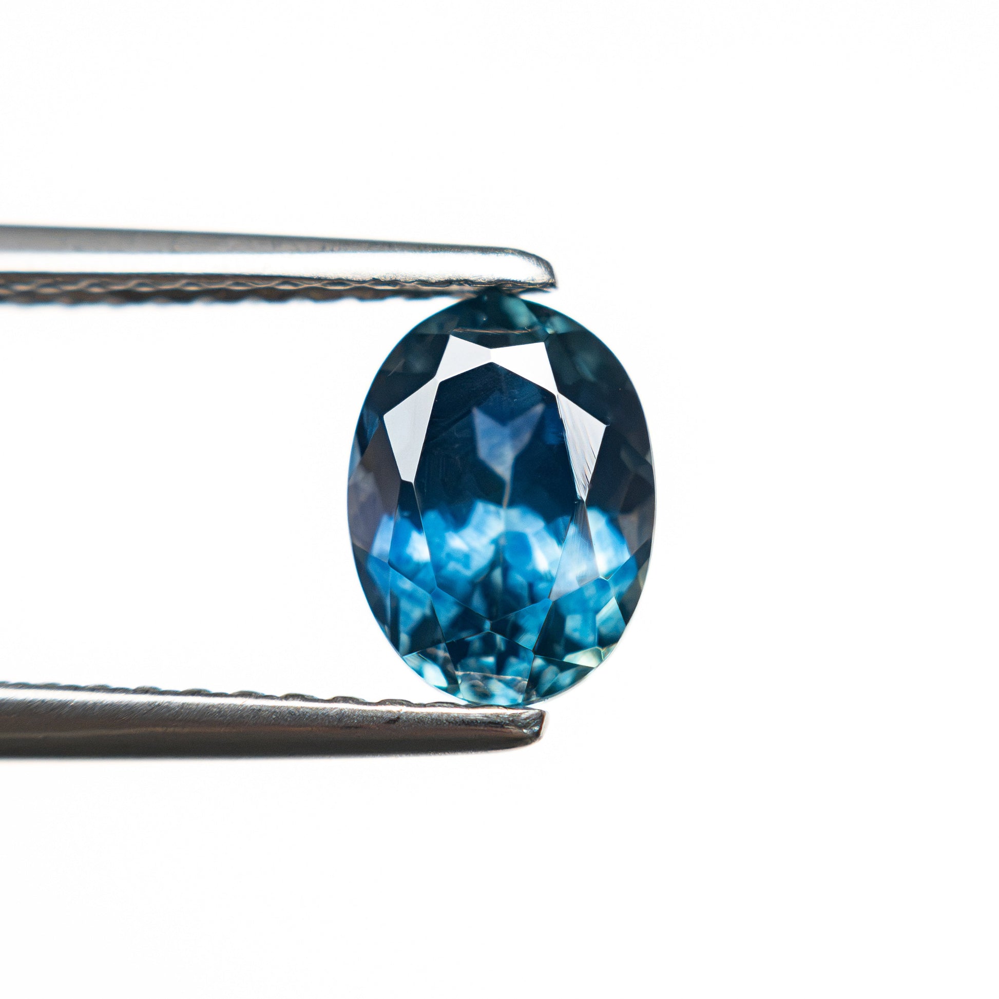 1.51ct 7.44x5.52x4.27mm  Oval Brilliant Sapphire 28028-14